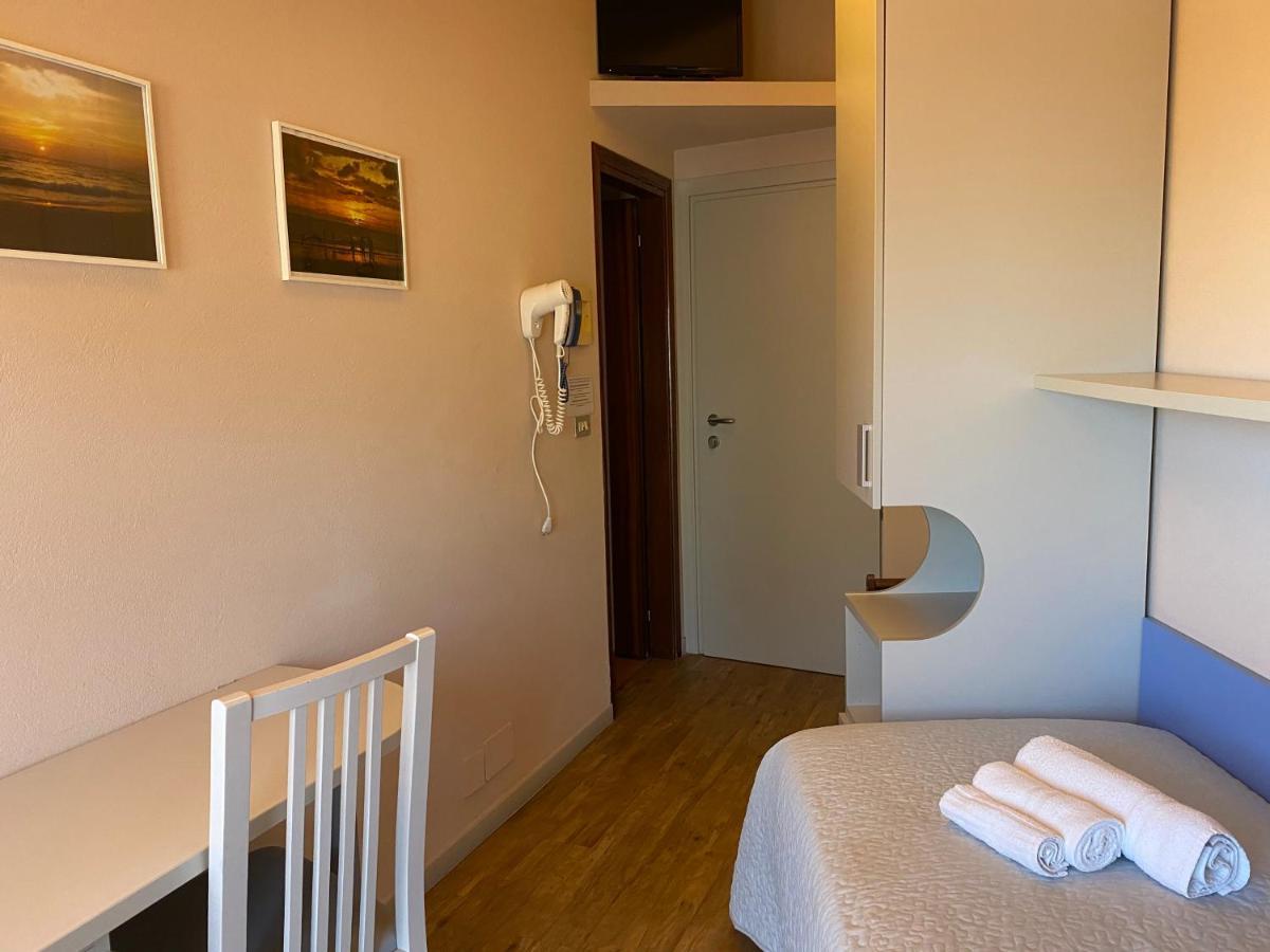 Hotel Moderno - Bed & Breakfast Червия Экстерьер фото