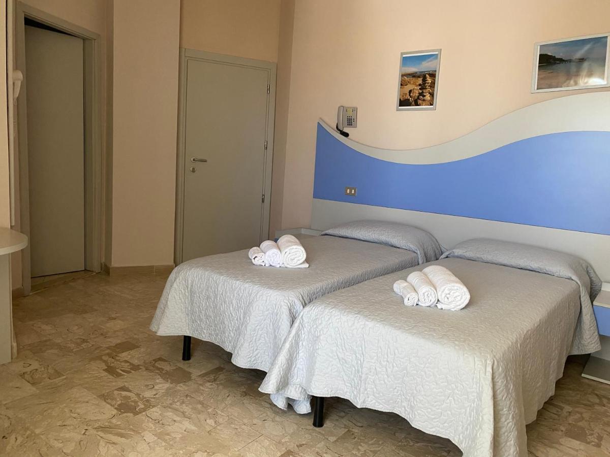 Hotel Moderno - Bed & Breakfast Червия Экстерьер фото