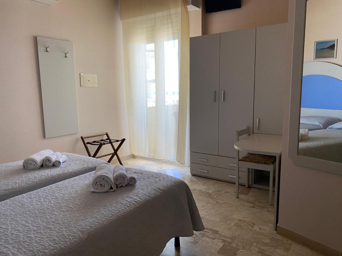 Hotel Moderno - Bed & Breakfast Червия Экстерьер фото