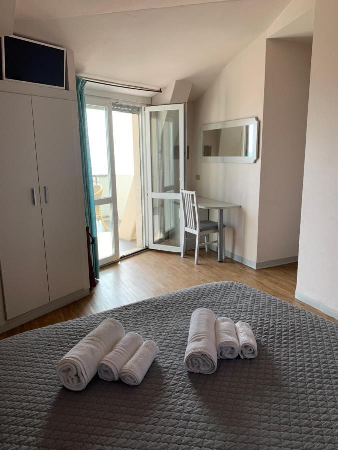 Hotel Moderno - Bed & Breakfast Червия Экстерьер фото