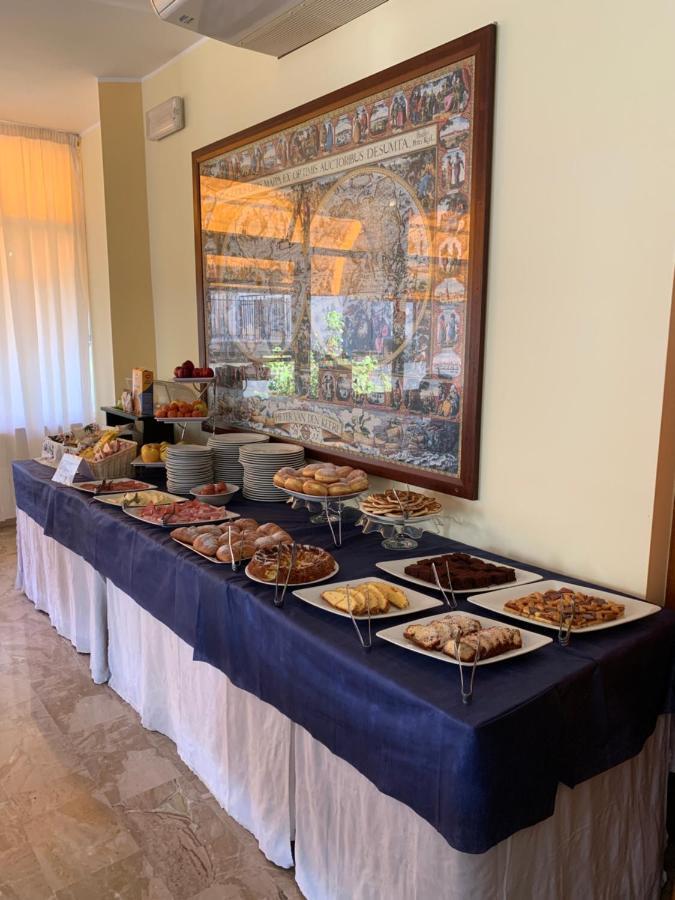Hotel Moderno - Bed & Breakfast Червия Экстерьер фото