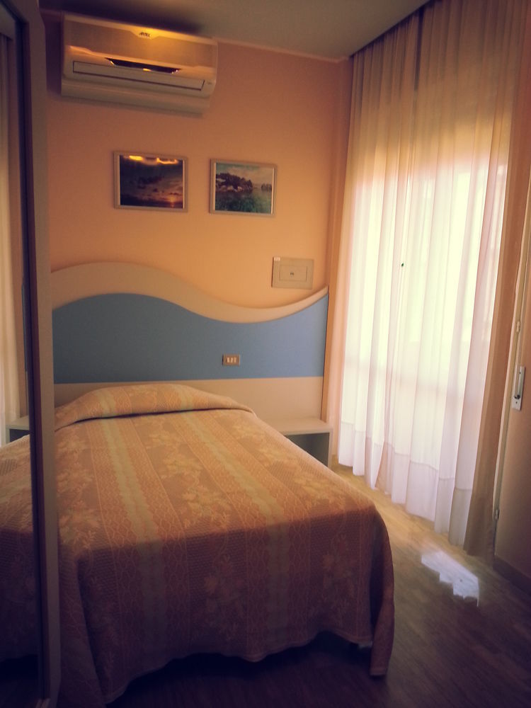 Hotel Moderno - Bed & Breakfast Червия Экстерьер фото