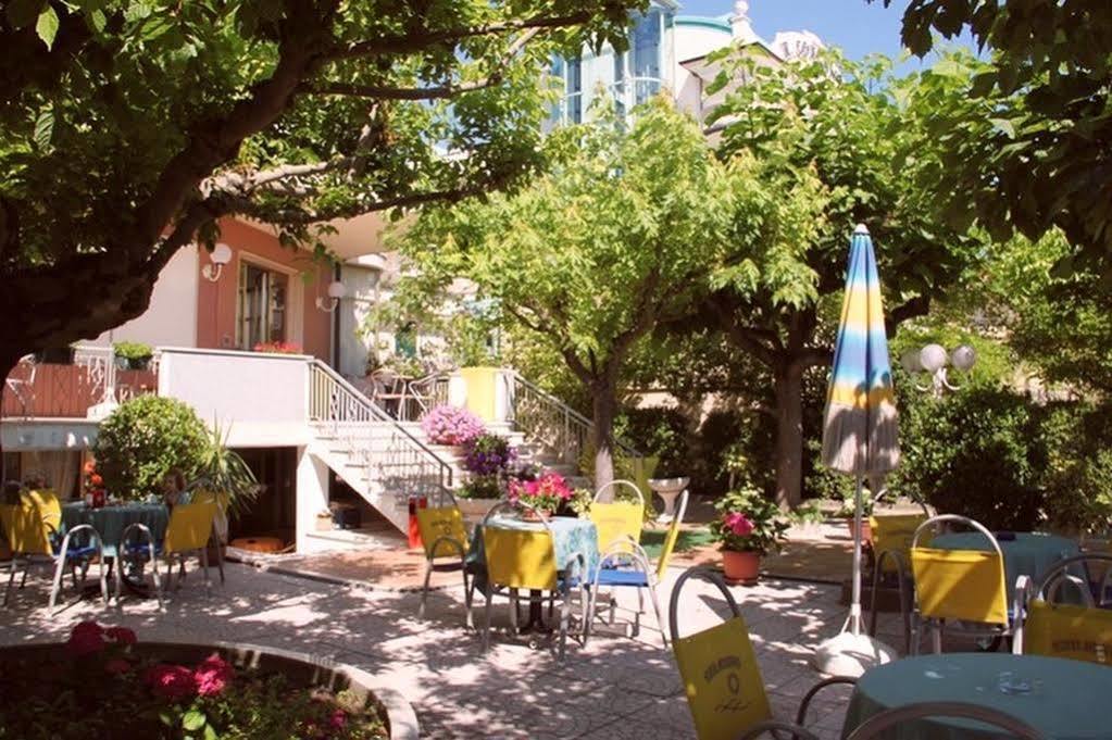 Hotel Moderno - Bed & Breakfast Червия Экстерьер фото