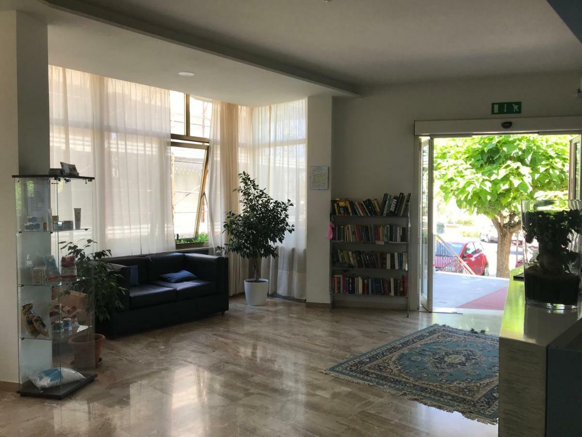 Hotel Moderno - Bed & Breakfast Червия Экстерьер фото