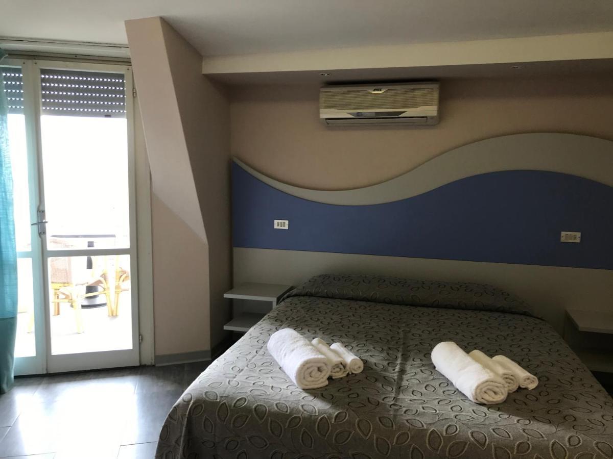 Hotel Moderno - Bed & Breakfast Червия Экстерьер фото